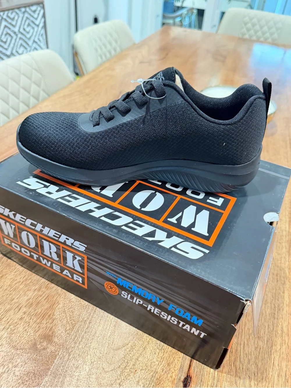 Skechers lightweight sneaker